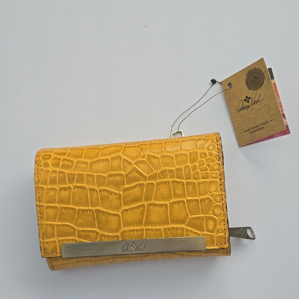 Patricia Nash Yellow Croc-Embossed Women's Wallet